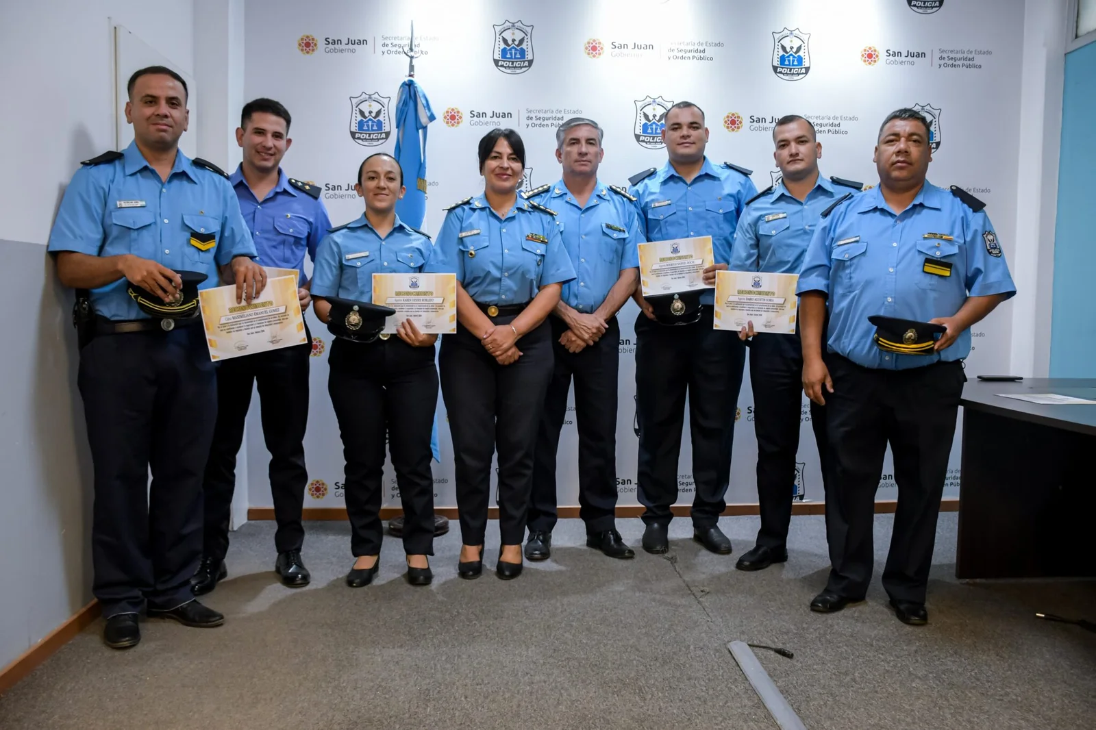 Policías recibieron un reconocimiento en hechos destacados